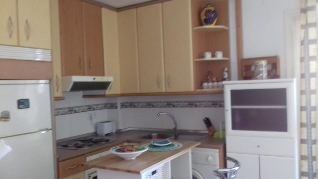 Iii Apartment *
